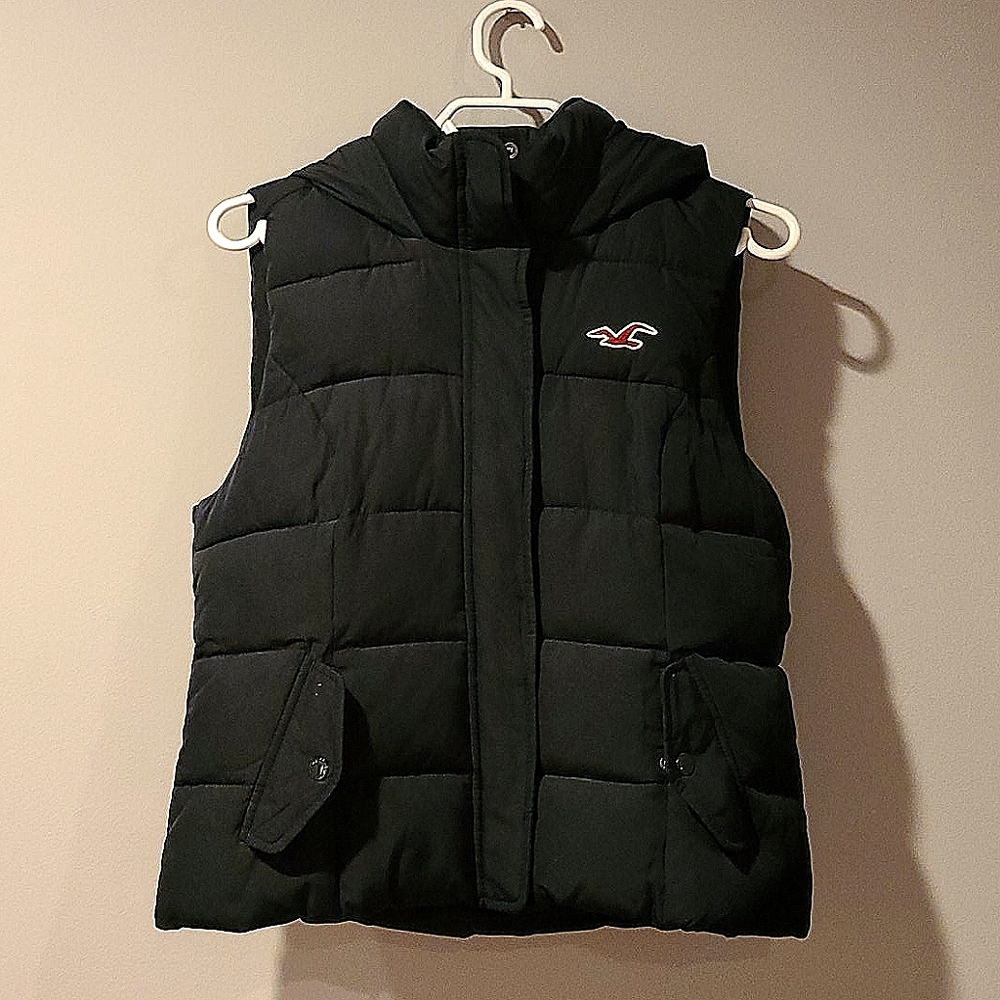 Hollister Vest in a Woman's Large